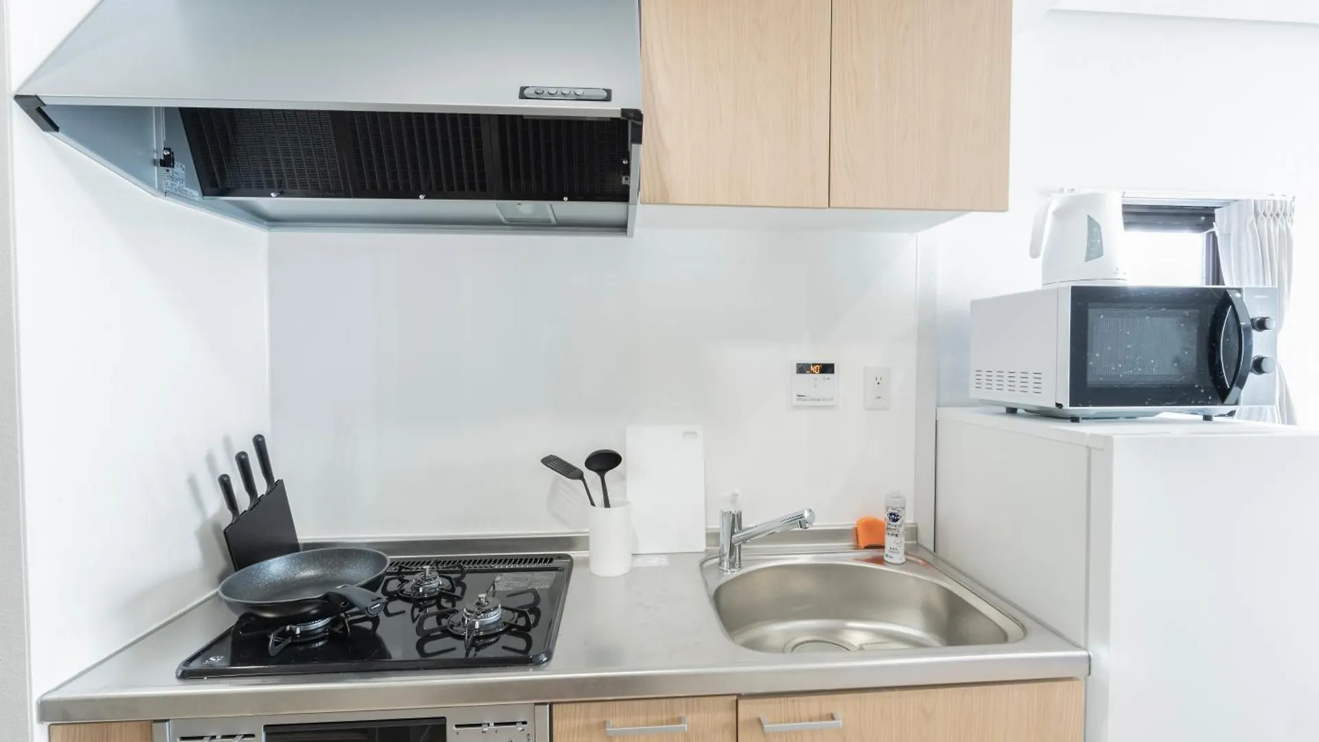 Central Higashinakano Guesthouse For 2 Steps From Subway Zeoy Tokyo