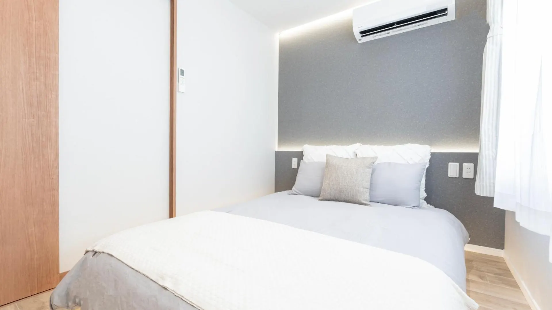 Central Higashinakano Guesthouse For 2 Steps From Subway Zeoy contacts